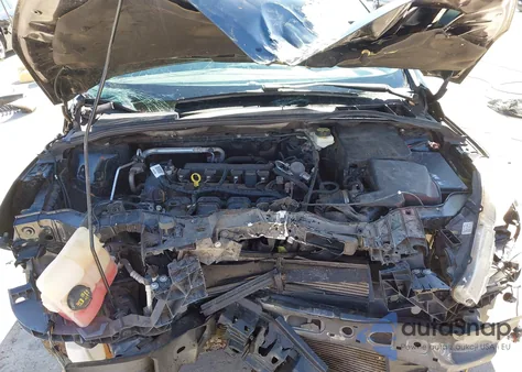 2017 Ford Focus Titanium из США, поврежденный, VIN 1FADP3N25HL309892